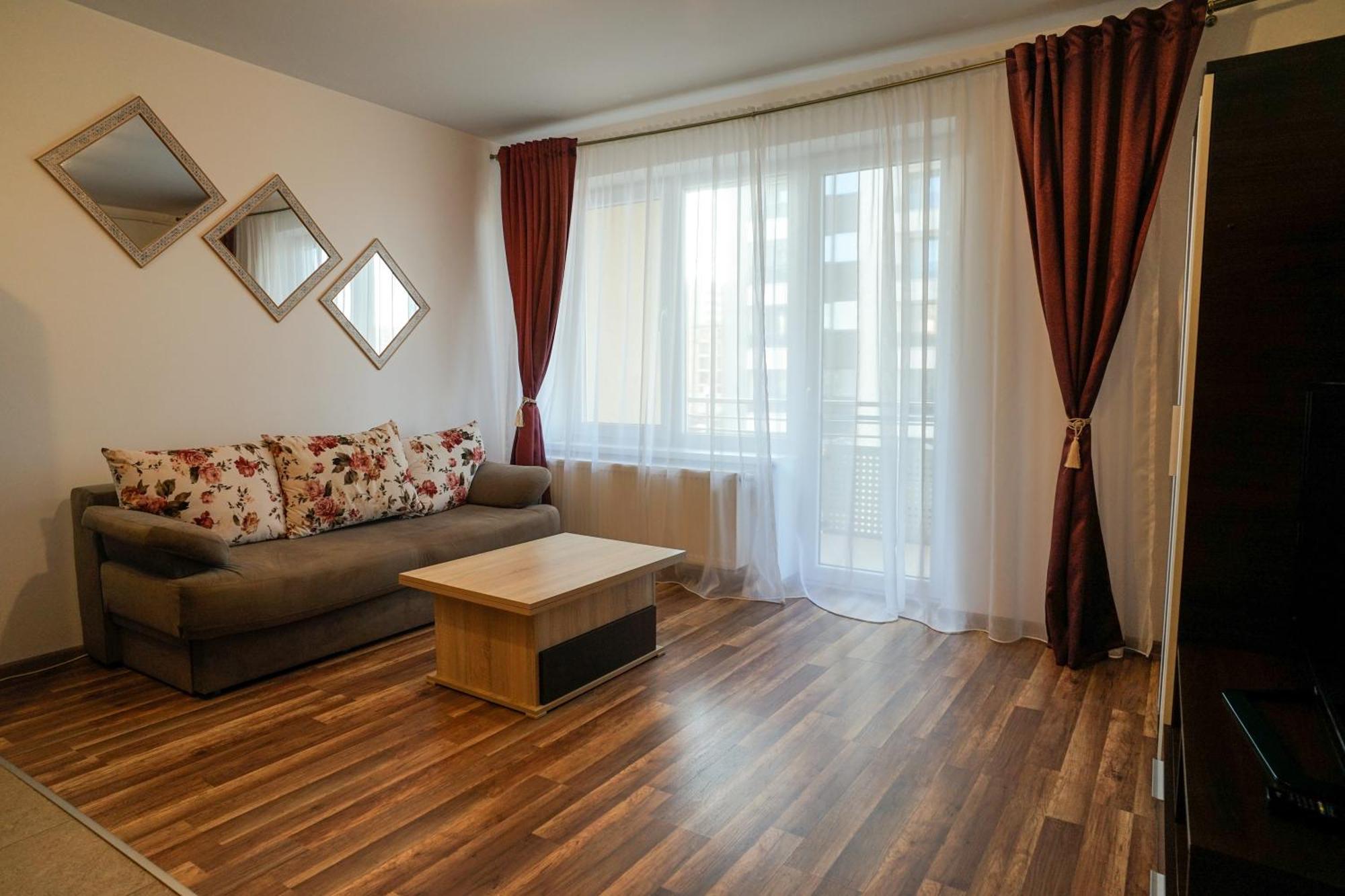 Mirandis Apartments - Comfort & Private Parking Near Coresi Mall Brașov Exterior foto