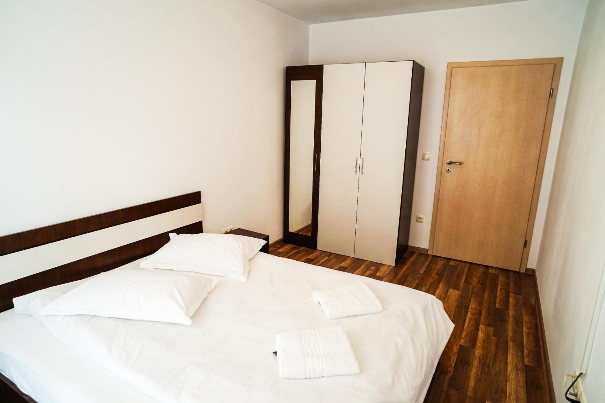 Mirandis Apartments - Comfort & Private Parking Near Coresi Mall Brașov Exterior foto